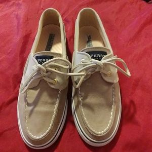 Canvas Sperry boat shoes